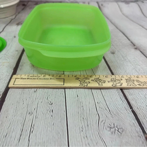 tupperware crystakwave 1L rectangle microwave bowl green - Picture 7 of 7